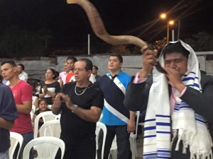 Evangelistas celebran festividad con el shofar Foto: Facebook