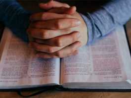 “Fraterna”, el Facebook evangélico creado por chilenos