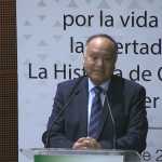 Rosemary Schindler Garlow, Jim Garlow y el Pastor Felipe García visitan el Senado de México